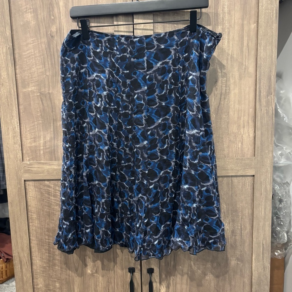 Saks Fifth Avenue Silk skirt size 14 Lined Side Zip Y2K